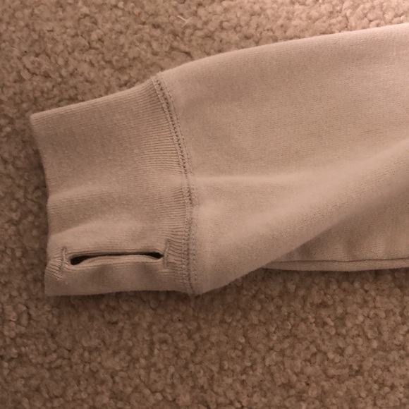 Cream and Blue Crewneck Sweater - Picture 2 of 3